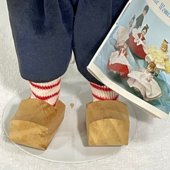 Madame Alexander restrung 8" Netherlands Boy doll with stand - Picture 4 of 5